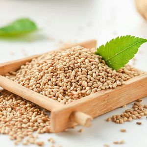 फैक्ट्री छिलके वाले सफेद तिल के बीज बेचती है, जो तेल से भरपूर और बेहतर गुणवत्ता वाले होते हैं - Product Image 2