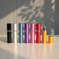 Flacon de parfum cylindrique de luxe de 5 ml avec bouchon à vis, impression sérigraphique, design portable de poche, diffuseur de roseaux