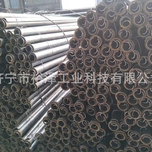 Perno de Anclaje Hueco de Acero al Carbono 42x3 con Cabeza Cuadrada para Anclaje Permanente en Concreto para Soporte de Túneles y Carreteras - Product Image 3