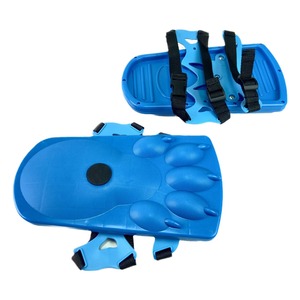 Cubrezapatos con Correa y Diseño de Huella de Oso Azul, Material PP, Calzado de Seguridad para Uso en Exteriores en Invierno - Product Image 1