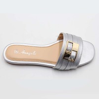 Sandales plates d'extérieur en métal de haute qualité, les meilleures ventes, pour femmes, de marques de créateurs, sandales très prisées
