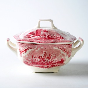Platos de Porcelana Estilo Vintage Europeo, Ecológicos, con Diseño de Castillo Antiguo, para Uso en el Hogar y Hoteles, Color Rojo - Product Image 1
