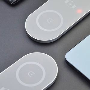Nuevo <span class=keywords><strong>cargador</strong></span> inalámbrico <span class=keywords><strong>de</strong></span> carga rápida dual <span class=keywords><strong>de</strong></span> 15W para ambos teléfonos móviles <span class=keywords><strong>cargador</strong></span> inalámbrico magnético <span class=keywords><strong>de</strong></span> aleación <span class=keywords><strong>de</strong></span> Zinc para auriculares Relojes - Product Image 6