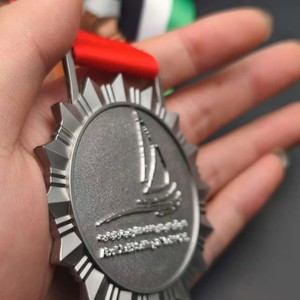 เหรียญกีฬาคิกบ็อกซิ่งแบบหล่อโลหะสั่งทำขายส่ง ชุบทอง พิมพ์ตัวอักษรแบบ Letterpress กวางตุ้ง โลกแห่งกีฬาคิกบ็อกซิ่ง - Product Image 4