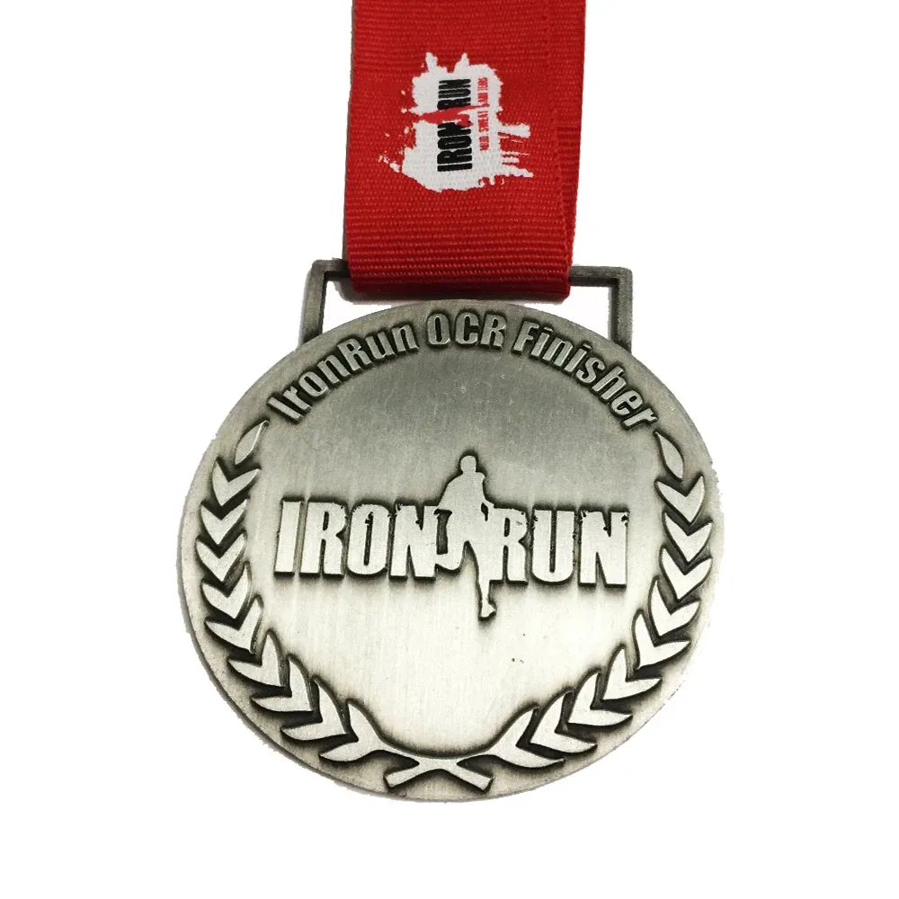 ميدالية رياضية للجري قطرها 63.5 مم - شعار مخصص محفور/منقوش مع شريط مخزون