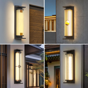 Lámpara Solar de Pared para Exteriores con Clasificación IP65, Impermeable, para Jardín, Estilo Europeo Clásico, de Aleación de Aluminio, Alimentada por Energía Solar - Product Image 2