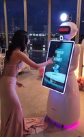 Модная 2025 популярная гуманоидная фотобудка робот с 32-дюймовым экраном с дистанционным управлением селфи робот фотобудка