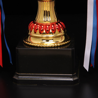 Trophée de champion sportif en métal plaqué or de haute qualité, prix de gros avantageux, en stock
