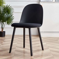 Chaise de salle à manger en plastique minimaliste nordique avec coussin rembourré, colorée, empilable, pour cuisine, café, restaurant, chaise de loisirs
