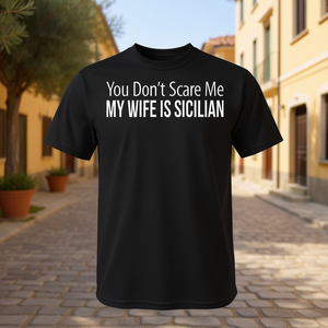 Camiseta You Don't Scare Me My Wife Is Sicilian, ropa informal negra para hombre - Product Image 3