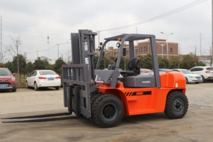 Exportación Directa de Fábrica con Precio de Distribuidor de Montacargas Diésel de 8000 kg con Mástil para Contenedores - Product Image 6