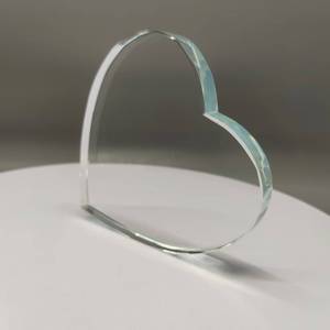 Forma de corazón Patrón imprimible en blanco Texto Vidrio en blanco Regalo Transparente Personalizar Grabado Cristal Marco de fotos en forma de corazón - Product Image 1