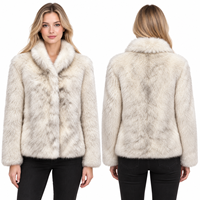 Veste en fourrure douce à col montant et fermeture frontale discrète, coupe carrée, manches longues, style urbain automne-hiver, OEM