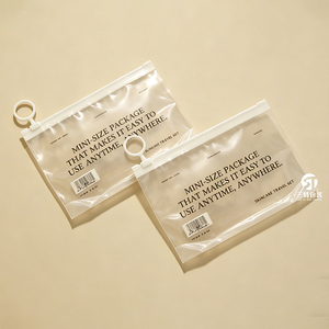 Bolsas con Cierre Deslizante de PE Reciclable Personalizadas |   Bolsa Transparente de PE para Ropa, Empaque Tipo Stand Up para Prendas de Vestir - Product Image 5