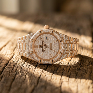 AURALUXURIA Montre de luxe pour homme en acier inoxydable 25 mm, cadran en moissanite or jaune, mouvement à quartz numérique, écologique, jour/date, 10 bars - Product Image 3