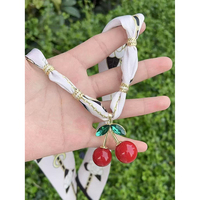 Collier pendentif en bandana vintage en laiton rouge cerise pour femmes et filles, accessoire de mode pour tous les jours, IPMIN