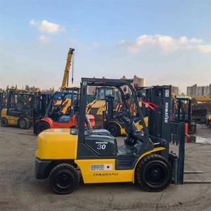 Chariot élévateur diesel Komatsu FD30 d'occasion de petite taille, bien entretenu, avec moteur, pompe et roulement – Meilleures performances en promotion - Product Image 2