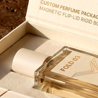 Boîte à parfum rigide de style livre blanc magnétique personnalisée de qualité supérieure, boîte fermée, présentation pour emballage cadeau de parfum