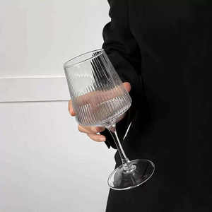 L'usine vend des <span class=keywords><strong>verres</strong></span> <span class=keywords><strong>à</strong></span> <span class=keywords><strong>pied</strong></span> hauts de luxe <span class=keywords><strong>à</strong></span> nervures, au design créatif - Product Image 5