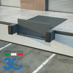 Rampa Electrohidráulica para Muelle BAG-ST250B con Labio Telescópico Giratorio 6000-9000kg de Acero al Carbono Fabricada en Italia - Product Image 2