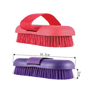 Horshi Factory Brosse de bain pour <span class=keywords><strong>chevaux</strong></span> et fournitures de toilettage Brosse éponge antidérapante à prise souple Violet/Rouge - Product Image 3