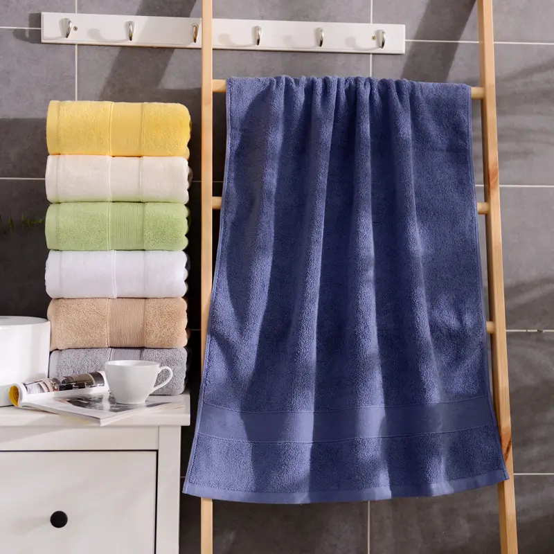 Cerca un asciugamano da bagno personalizzato in cotone organico con logo personalizzato con toalhas de banho per le donne