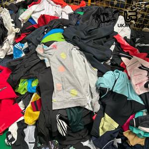 ملابس مستعملة من الدرجة الأولى من ماركات عالمية، ملابس ربيعية من المصنع، ملابس مستعملة من الدرجة الثانية للرجال والنساء - Product Image 3