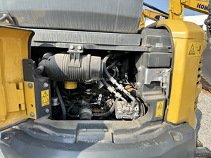 Escavatore Cingolato Mini Usato Komatsu PC40MR in Vendita, Nessun Danno Visibile - Product Image 6