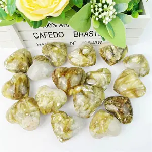 Healing Heart-shaped Golden Mica Palm Stone Carved High Quality Natural Crystals Healing Meditation For Decoration
