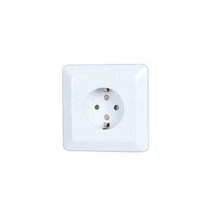 เต้ารับไฟฟ้าแบบเดี่ยว CCZ2-2 สำหรับห้องโดยสารเรือ  มาตรฐานยุโรป 125V ติดตั้งบนพื้นผิว สำหรับใช้งานในอุตสาหกรรม - Product Image 1