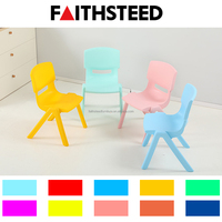 Chaise en plastique moulée pour enfants, colorée, pour garderie et crèche