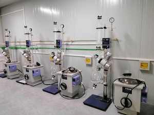 Évaporateur rotatif à vide Yuhua RE-501D, distillation à court trajet, extraction d'huiles essentielles, automatisation de laboratoire, haute sécurité - Product Image 3