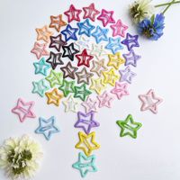 Vente en gros de pinces à cheveux en métal colorées de 3 cm, mini accessoires pour cheveux pour petites filles et femmes, commande en gros disponible