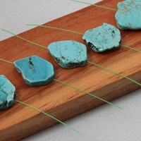 Dila optimisé Howlite forme irrégulière 1.5mm ouverture Turquoise pierre pendentif dalle pierre perles en vrac pour la fabrication de bijoux à bricoler soi-même