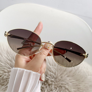 European American Style <b>Frameless</b> Sunglasses Leopard Head Design Metal <b>Frame</b> UV400 Protection Unisex Sunshades - Product Image 3