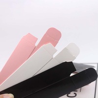 Une variété d'options de couleur d'emballage Tubes de brillant à lèvres rouge à lèvres emballage papier plié paquet de petite capacité pour bricolage cosmétique