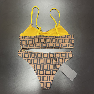 Maillot de bain OEM 2025, logo personnalisé, corps séparé, mini triangle sexy, imprimé, dos nu, col suspendu, maillot de bain pour filles branchées, bikinis et vêtements de plage - Product Image 4