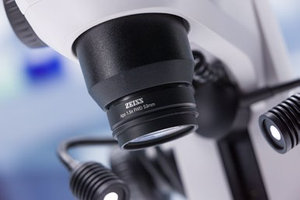 สำหรับกล้องสเตอริโอออปติคอล Stemi 508 อัตราส่วน 8:1 พร้อมไฟ LED ให้แสงสว่าง มาตรฐาน IP53 ดีไซน์ตามหลักสรีรศาสตร์แบบแมนนวล - Product Image 2