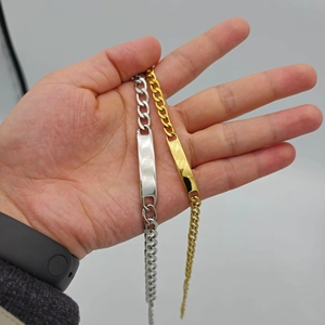 Bracciale Personalizzabile con Targhetta ID in Acciaio Inox Placcato Oro 18K per Uomo e Donna, Bracciale a Catena Cubana con Incisione Personalizzata - Product Image 4