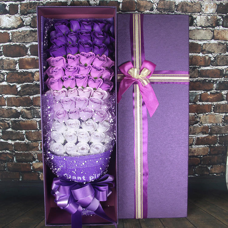 กล่องของขวัญสีม่วงไล่เฉด 99 พร้อมริบบิ้นคู่สีม่วง