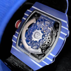 <span class=keywords><strong>2026</strong></span> Yeni Versiyon V4 G6702 Saat Üstün Kalite Özel Mekanizma 7 Saat Konumunda Çalışan Mavi Karbon Fiber Premium Entegre Kasa Saat - Product Image 5