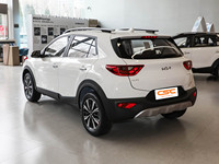 Kia Stonic R16, SUV Urbano Elegante con Cámara Trasera, Acabado Automático, Motor a Gasolina, Conducción Suave, Interior Confortable, Diseño Moderno, ¡Gran Venta!