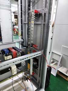 Panneau d'appareillage basse tension OEM <span class=keywords><strong>6000A</strong></span> 1200A Cartes électriques Panneau électrique Boîtier de distribution d'énergie - Product Image 3