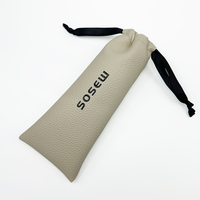 Pochette d'emballage pour bijoux en cuir PU noir avec logo 3D personnalisé, cordon de serrage en ruban personnalisé, sac cadeau pour bracelet