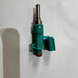 Inyector de Combustible Toyota 23250-F2040 Válvula de Inyección de Gasolina Para Vehículos Toyota - Product Image 4