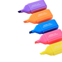 Mini surligneurs Chat Lapin Ours avec pointe biseautée 6 couleurs Macaron clair pour usage promotionnel