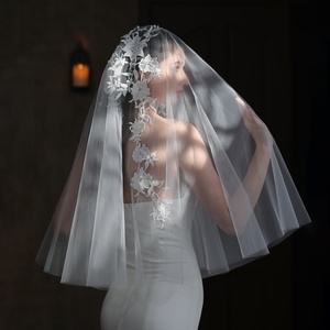 Voile de mariée en dentelle de tulle uni blanc à deux couches accessoires de mariage pour femmes vente en gros - Product Image 2