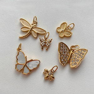 Colgantes de Mariposa Personalizados al por Mayor, Chapados en Oro de 14k y 18k, de Acero Inoxidable 316L, Resistentes al Deslustre, para la Fabricación de Joyas, Collares y Pulseras - Product Image 2