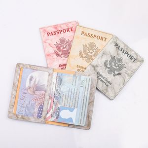 Funda para Pasaporte Estadounidense Personalizable, Impermeable, de Cuero Sintético PU, con Espacio para Tarjeta de Vacunación, Disponible en Varios Colores - Product Image 1