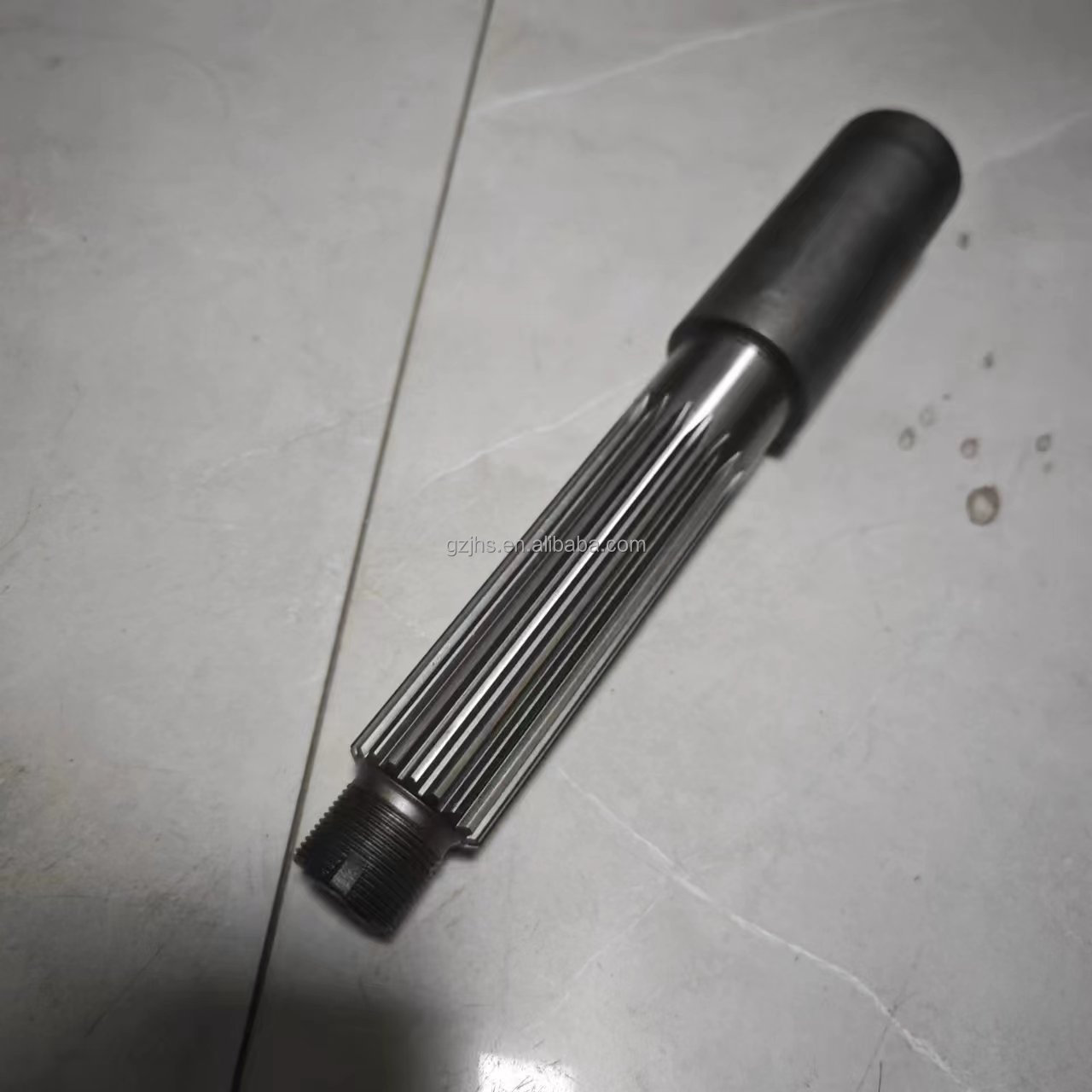 High-quality Distributor Input Shaft for LAND CRUISER